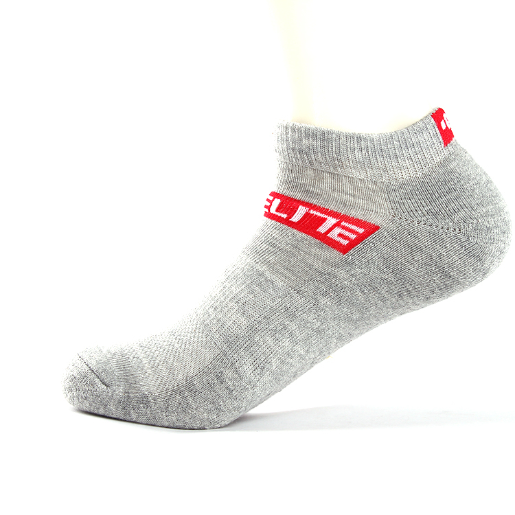 Custom-made Wholesale Design Cloud Socks women sports sock sport