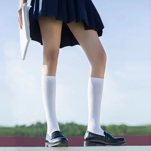 high-value buyer women Black White Knee High Socks Lady Girls Over Knee Cute Long Sock Thin Breathable Solid Color Stockings 