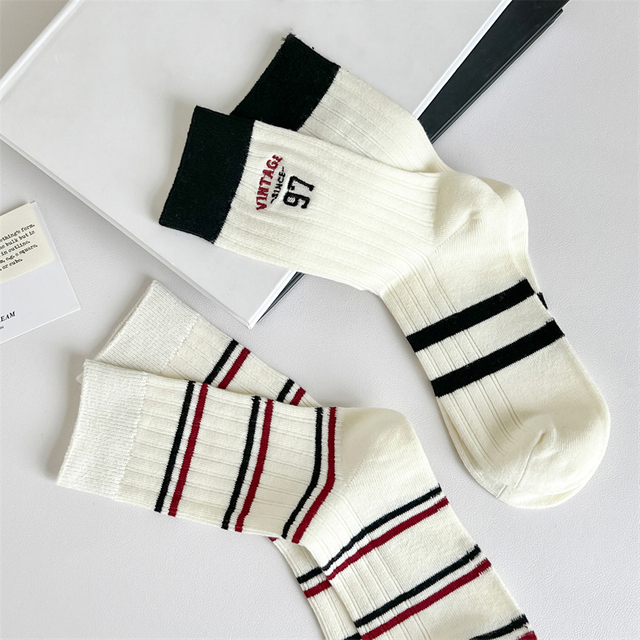 regular orders Fashion Socks For women New Autumn Casual Breathable Striped Socks Mixed Color Embroidery Girls Crew Socks High 