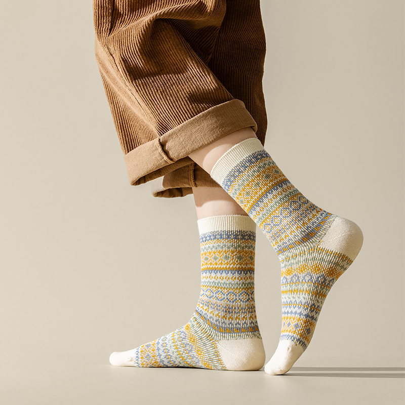 home use Pack womens cotton Socks Autumn and Winter Warm Socks Thick Knit Cabin Cozy Crew Soft Socks Gifts for women Colorful 