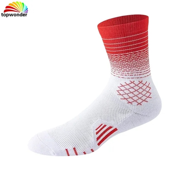 Customize and Wholesale Latest Fashion Cushion Bottom Athletic Crew Tennis Badminton Sports Sock in Good Colors at Low Price