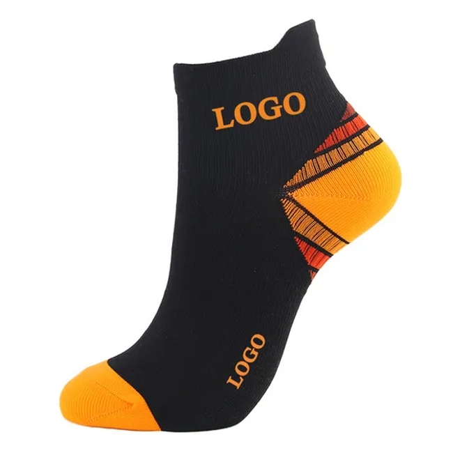 Hot Sale Custom Logo Athletic Basketball Socks Designer Crew Socks for Adult and Young Men for Sports Fashion Cool Style