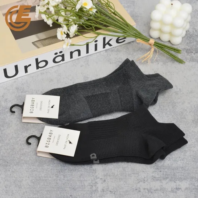 Qlm-77-3 Soft Breathable Cotton Stripe Anti Bacterial Men Casual Crew Socks