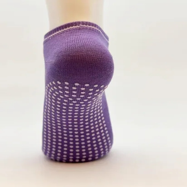 Women Crew Adults Leisure Cotton Knitted Men Sports Unisex Wholesale Socks Socks with Anti-Slip Printing on Foot Women′ S Cotton Crew Socks