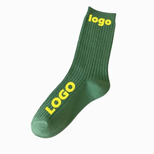 Man and Woman Sporty Socks with Good Quality Casual Socks Sweat-Absorbent Comfortable Crew Socks for Spring Summer Autumn