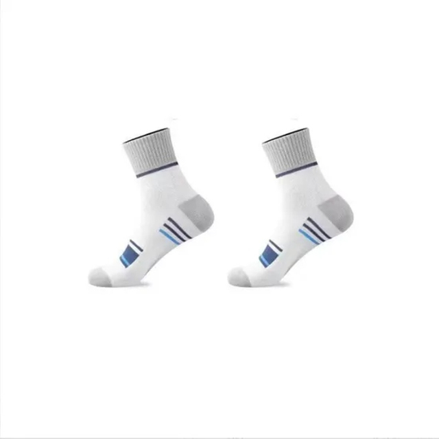 Men′s Colorful Striped Crew Socks for Autumn and Winter