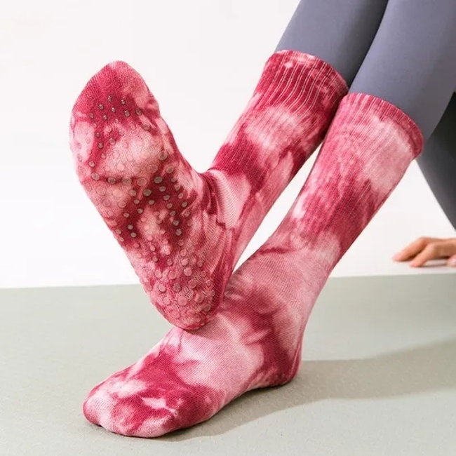Custom Logo New Gradual Tie Dye Fashion MID Tube Yoga Socks Anti-Slip Women Sports Socks Fitness Pilates Crew Grip Socks