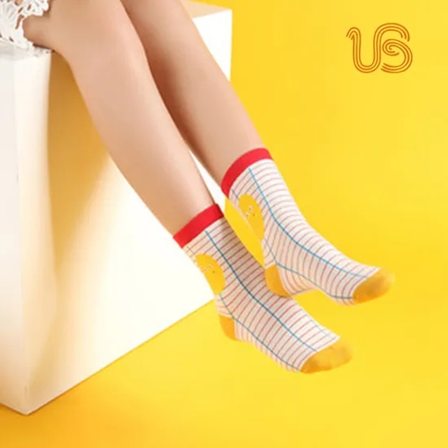 Women Vivid Color Design Cotton Crew Sock