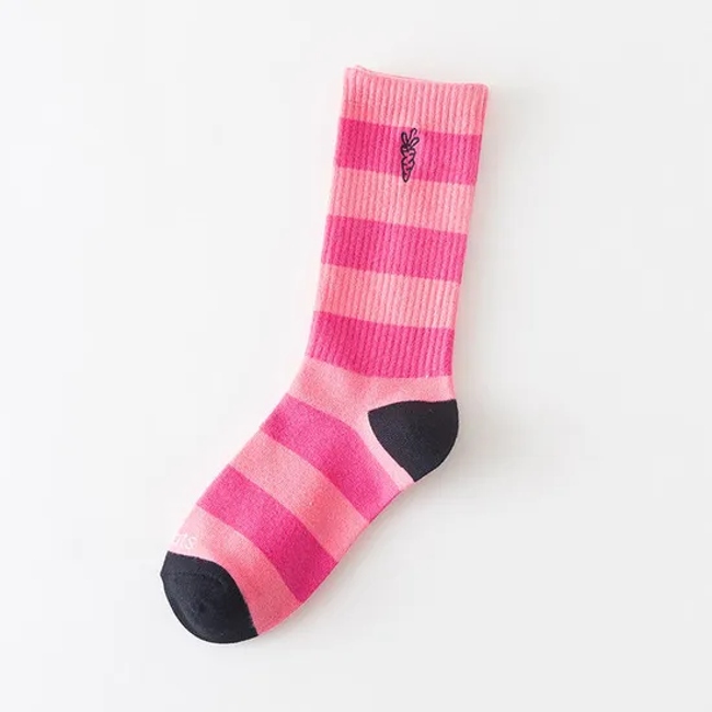 Colorful Women′s Cotton Soft Embroidery Fruit Crew MID Calf Socks