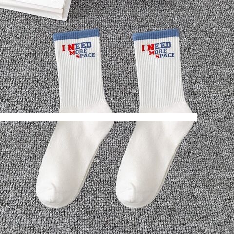 Low Moq Factory Price Fashion Sport Socks Support Custom Jacquard Design Crew Cotton Socks