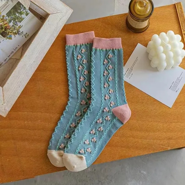 Custom Wholesale Floral Cute Fashionable Warm Socks