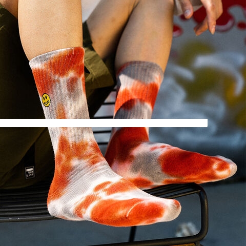 Top end Quality Hosiery Summer Casual Breathable Deodorant Cotton Tie Dye Socks Man Sports Running Embroidery logo Crew Socks