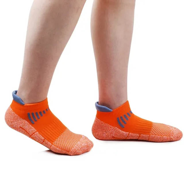 Customized Comfortable Low Cut Compression Sports Socks for Men and Women