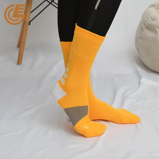 Custom High Quality Men′s Anti-Slip Athletic Basketball Compression Socks