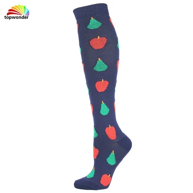 Customize and Wholesale All Sorts of Compression Nurse Medical Fitness Sock in Many Designs and Low Prices