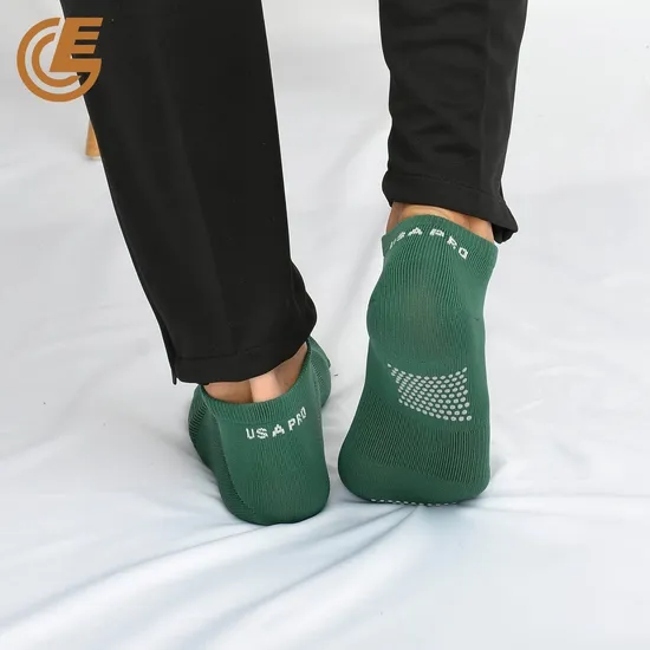 Qlm-321-12 Factory Wholesale Cotton Anti Slip Socks Compression Ankle Socks