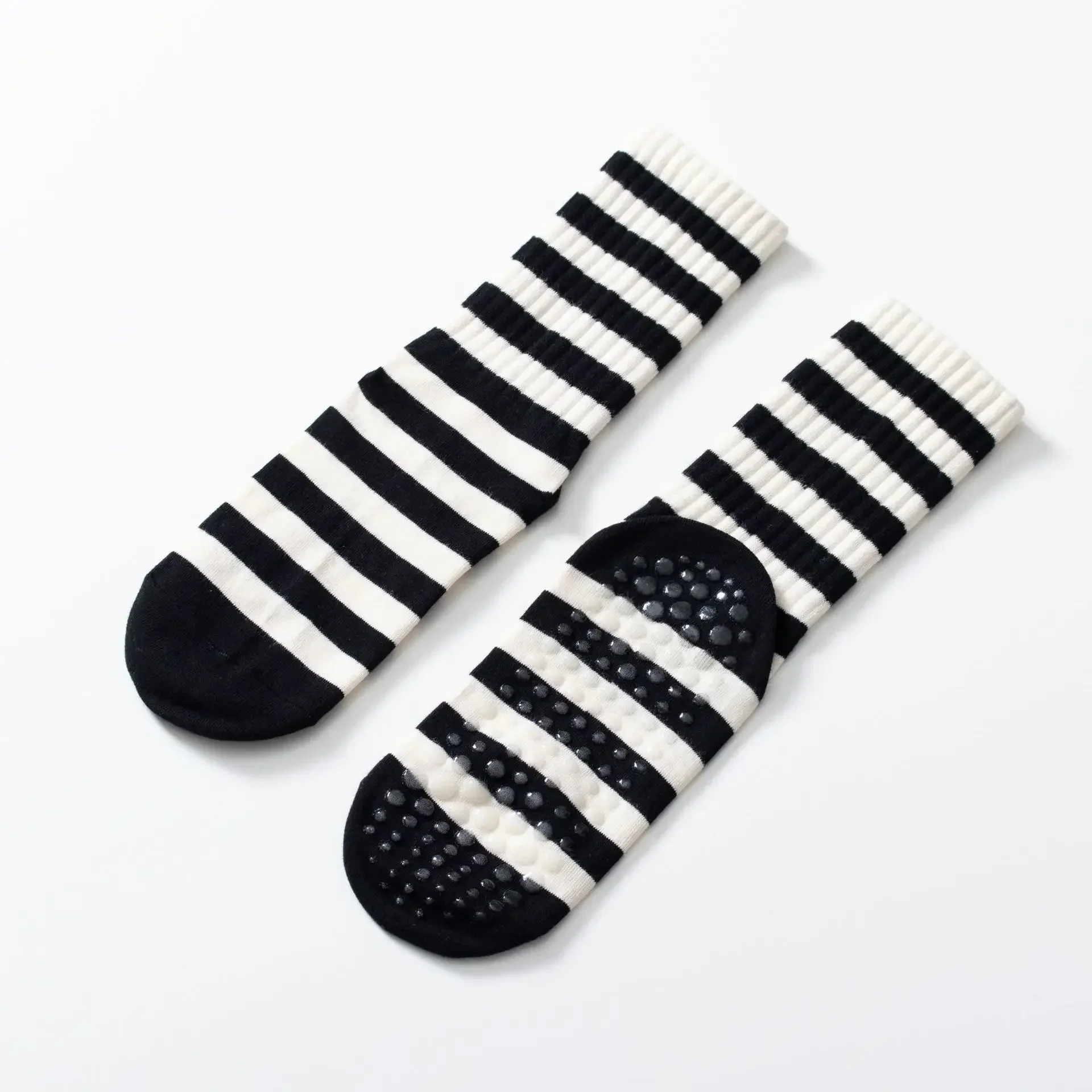 Customize by Drawing New Color-blocked Striped Mid-calf Cotton Yoga Pilates Socks for Women Non-slip Sports Socks Indoor Dance 