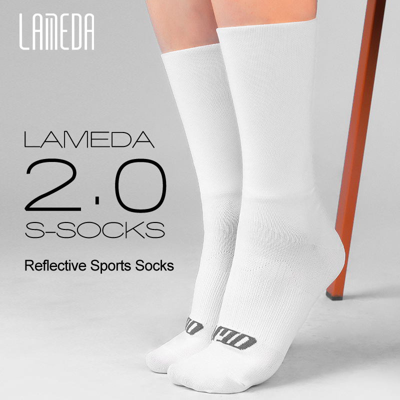 Made in China Women Cycling Socks Reflective Outdoor Sportswear Running Socks Breathable Bicycle Biking Racing Socks Bike 