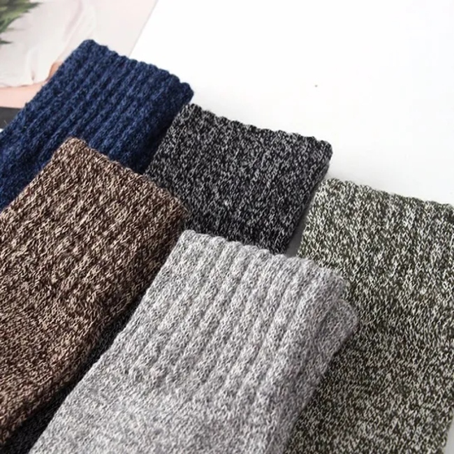 Factory High Quality Custom Design Small Quantity Winter Solid Color Crew Men Wool Socks