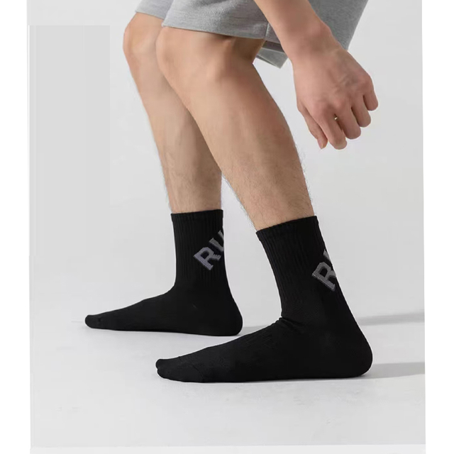  Men's Soccer Socks with Grip, Non Slip Anti Slip Athletic Socks with Cushion Pads for 