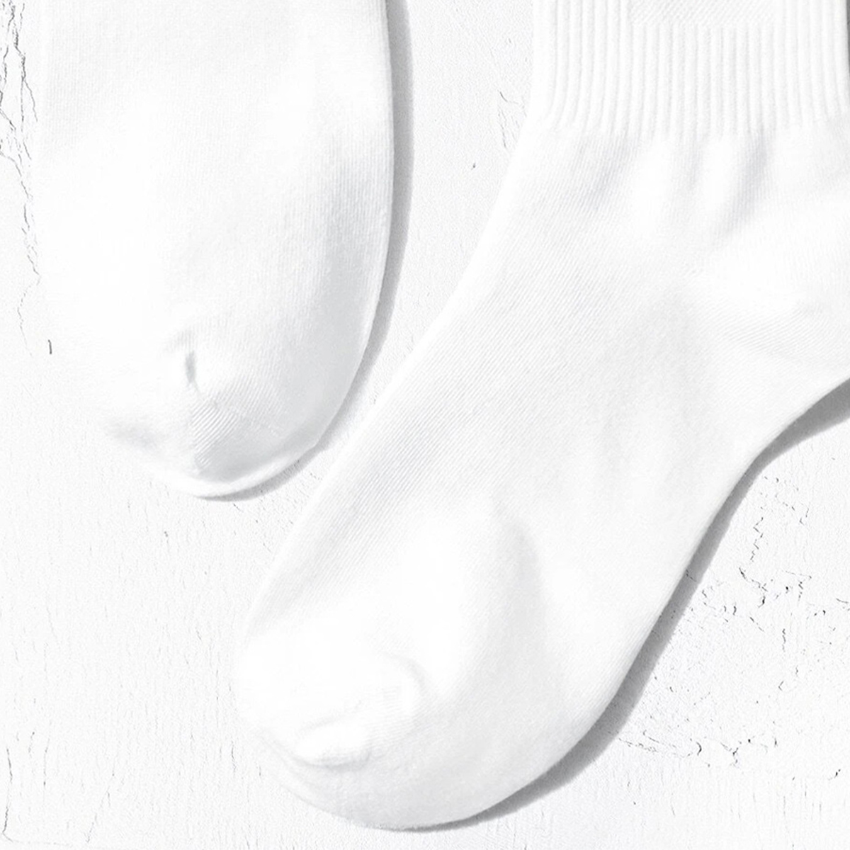 Chinese Brand women s Crew Socks with White Heart and Stripes Comfortable Breathable Moisture Wicking College Sport Style 