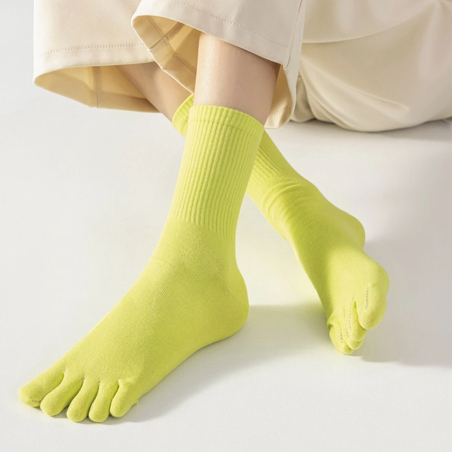 value for money or women Sports Toe Socks with Separate Fingers High Tube Five Finger Cotton Crew Socks Yoga High 