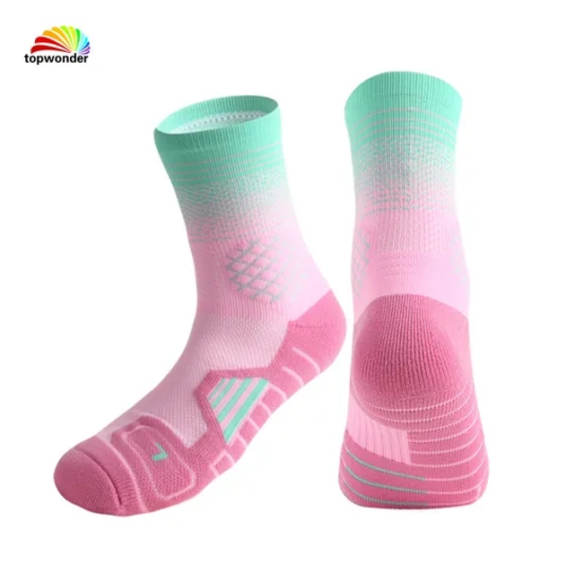 Customize All Sorts of Dryfit Basketball Sock Football Sock Running Sock Cycling Sock Sports Sock with Cushion Bottom and Good Sweat Absorbing Function