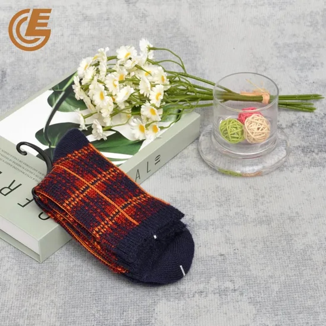 High-End Cotton Elite Men′s Crew Socks Manufacturer
