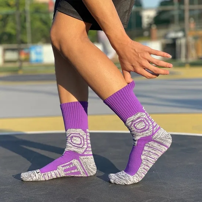 Fashion Design Anti-Bacterial Sweat-Absorbent Non-Slip Professional Basketball Nylon Crew Socks for Men