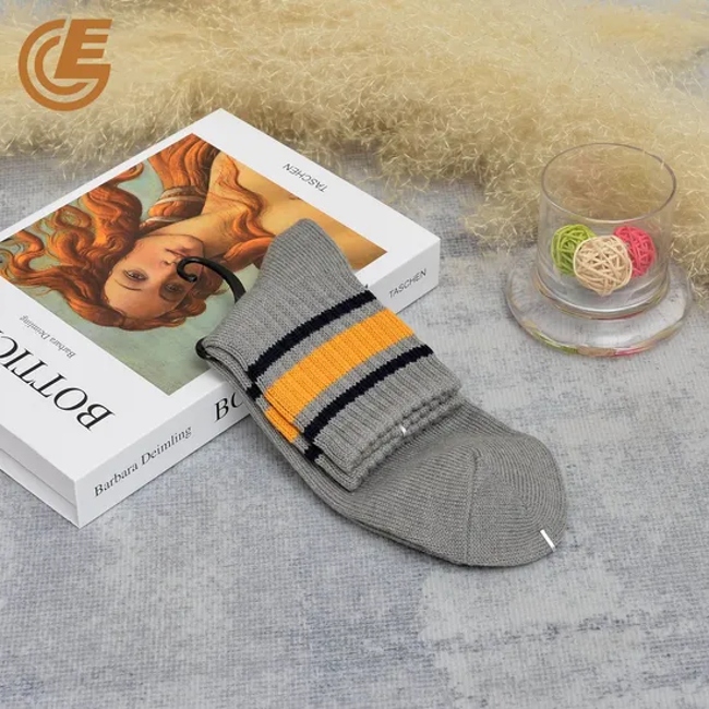 Wholesale Cotton Striped Breathable Men′s Crew Socks Manufacturer
