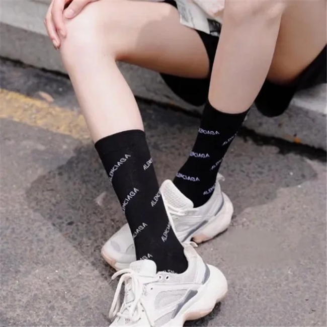 Wholesale Custom Logo High Quality Crew Cotton Sport Socks Colorful Men Women Comfortable Unisex Adult Bb Branded Socks