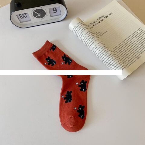Wholesale High Quality Cotton Breathable Women Socks Custom Jacquard Design Crew Sport Socks
