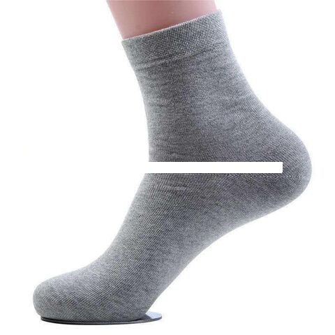 Factory Sell Top Quanlity Breathable Solid Colour Sports Socks Crew Running Basketball Socks For Men