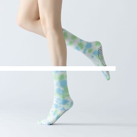 Hot sale Tie Dyed Long Versatile Colorful Moisture wicking Power Running Socks