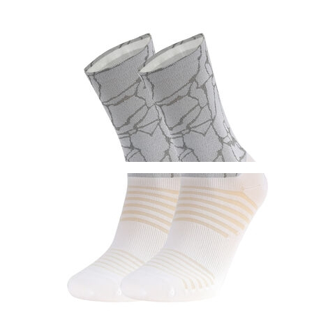 Hot sale Medium tube reflective yarn breathable and wear resistant quick drying running socks