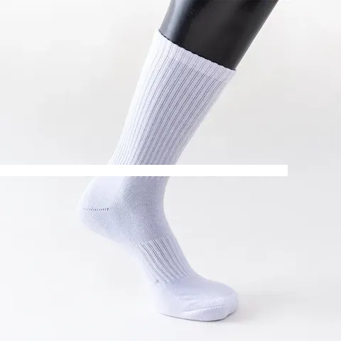 High Quality Fashion White Black %Cotton Sport Basketball Socks Custom Logo