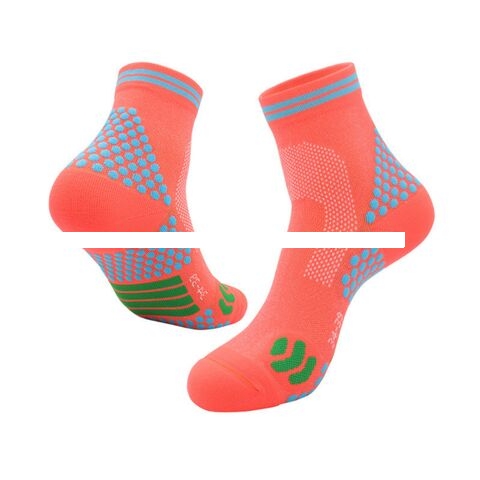 Custom socks logo high quality wholesale price men sport breathable fashion grip socks