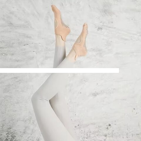 Custom made small MOQ women yoga cotton toe grip anti slip summer sports pilates socks