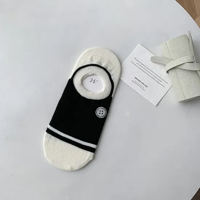 Socks Women Summer New Cool Black and White Diamond Ins Small Fresh Striped Letters Non-Slip Rubber Boat Socks Invisible Female Socks