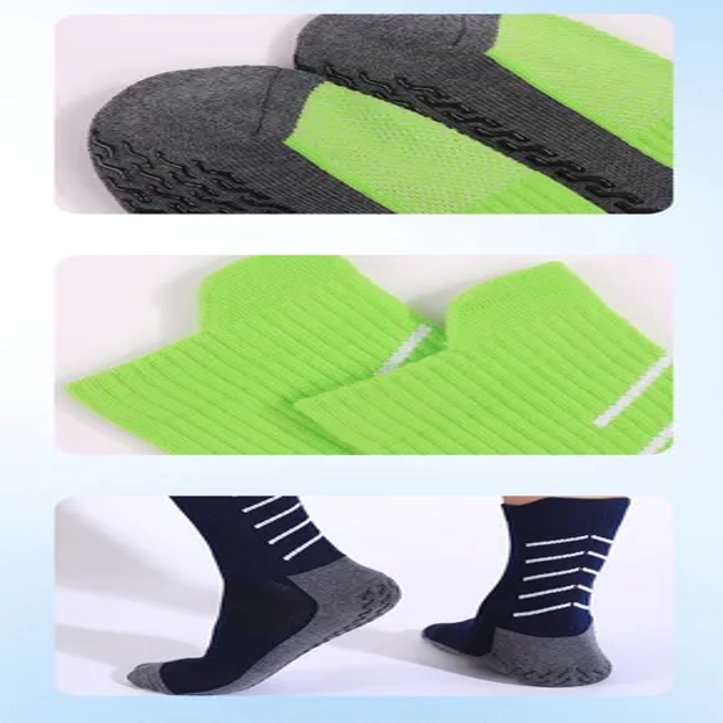 Customized Logo Breathable Adult and Children′s Non Slip Thick Towel Bottom Soccer Socks