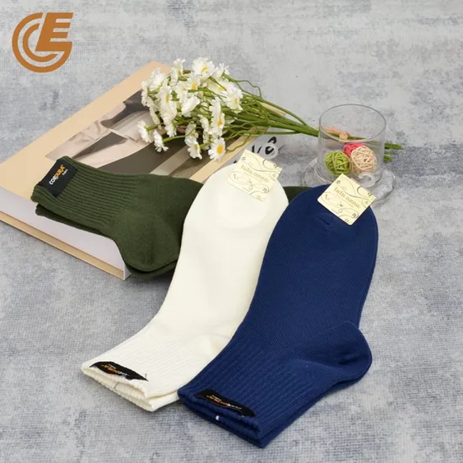 Wholesale Crew Socks for Business Men Casual Knitted Breathable