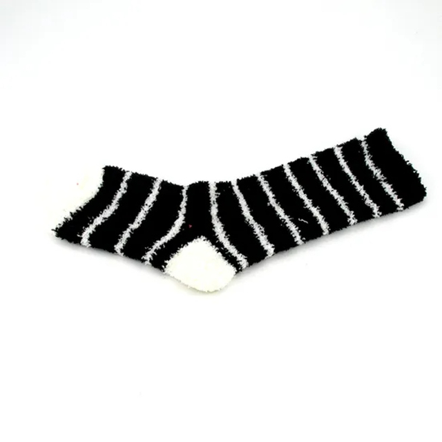 OEM High Quality Gym Custom Logo Tube Sock Thick Compression Cycling Basketball Elites Men Socks