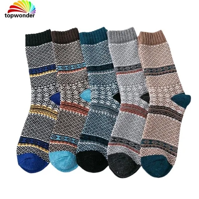 OEM 8/24 Cotton Socks Stockings Basketball Ankle Protection Men′s