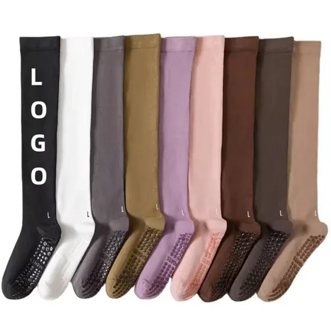 Free Sample Yoga Women′s Fitness Long Pilates Custom Knee High Socks