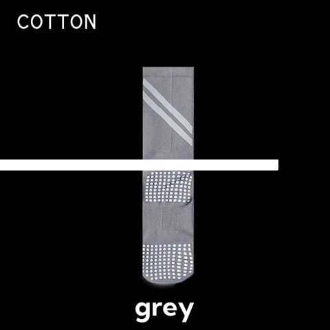 Top Quality Unisex Outdoor Sports Running Fitness Breathable Deodorant Cotton Anti slip Reflective logo Cycling Grip Crew Socks