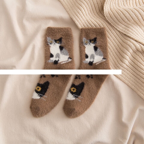 Wholesale Autumn And Winter Indoor House Keep Warm Custom Colour Crew Socks Coral Fuzzy Socks