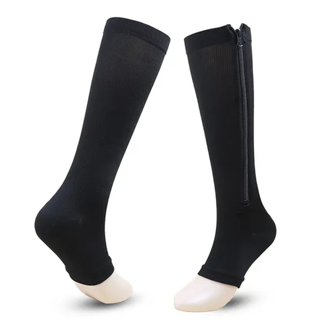 Nice-Looking High Quality Compression Socks with Customized Pattern Sports Socks for Young Man and Woman