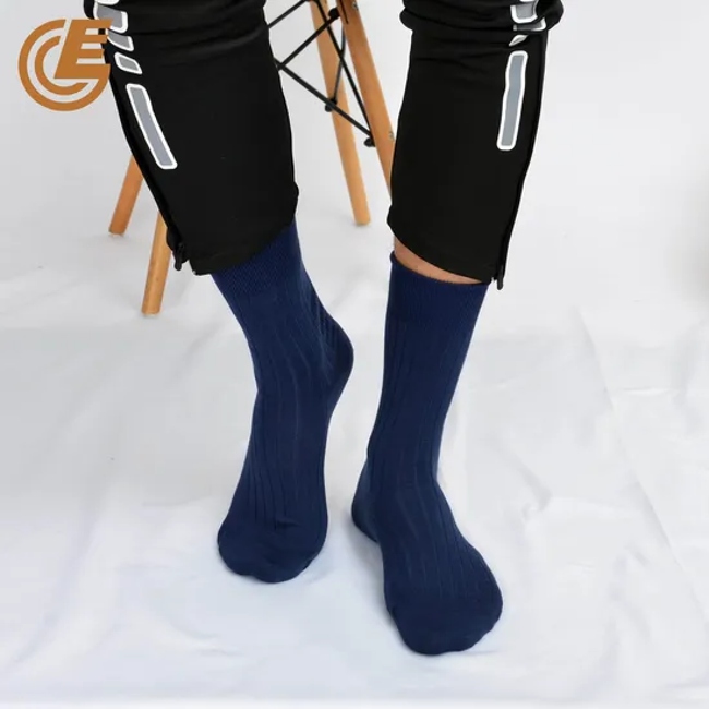 Qlm-329-14 Wholesale Custom Logo Breathable Compression Sweat-Wicking Men′s Socks
