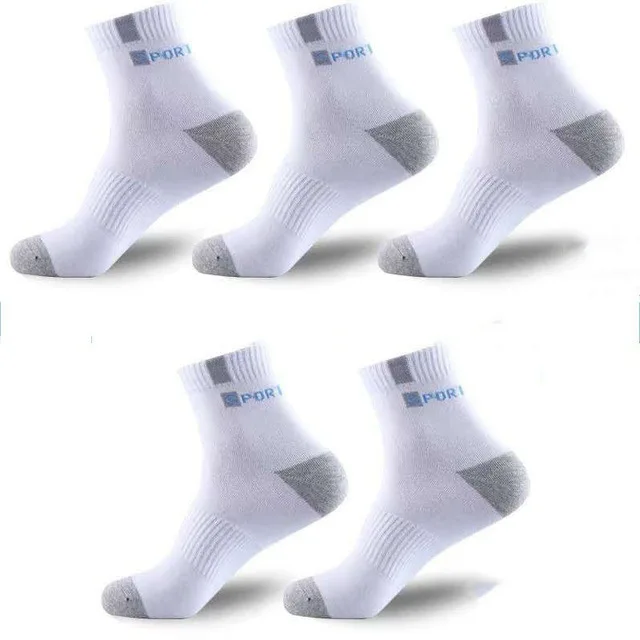Product Development Sports Socks For Women In Autumn Winter Thickened Insulation Medium Tube Cotton Socks Outdoor Camping 