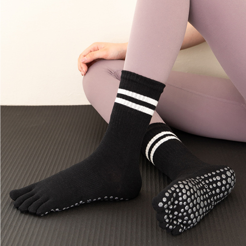 bulk purchases Five Toes Yoga Socks Women Casual Striped Indoor Floor Dance Sports Socks Cotton Breathable Non-slip Gym Fitness 